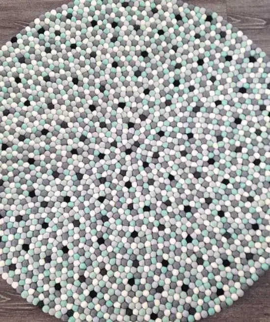 Handmade Felt Mint Classic Ball Carpet